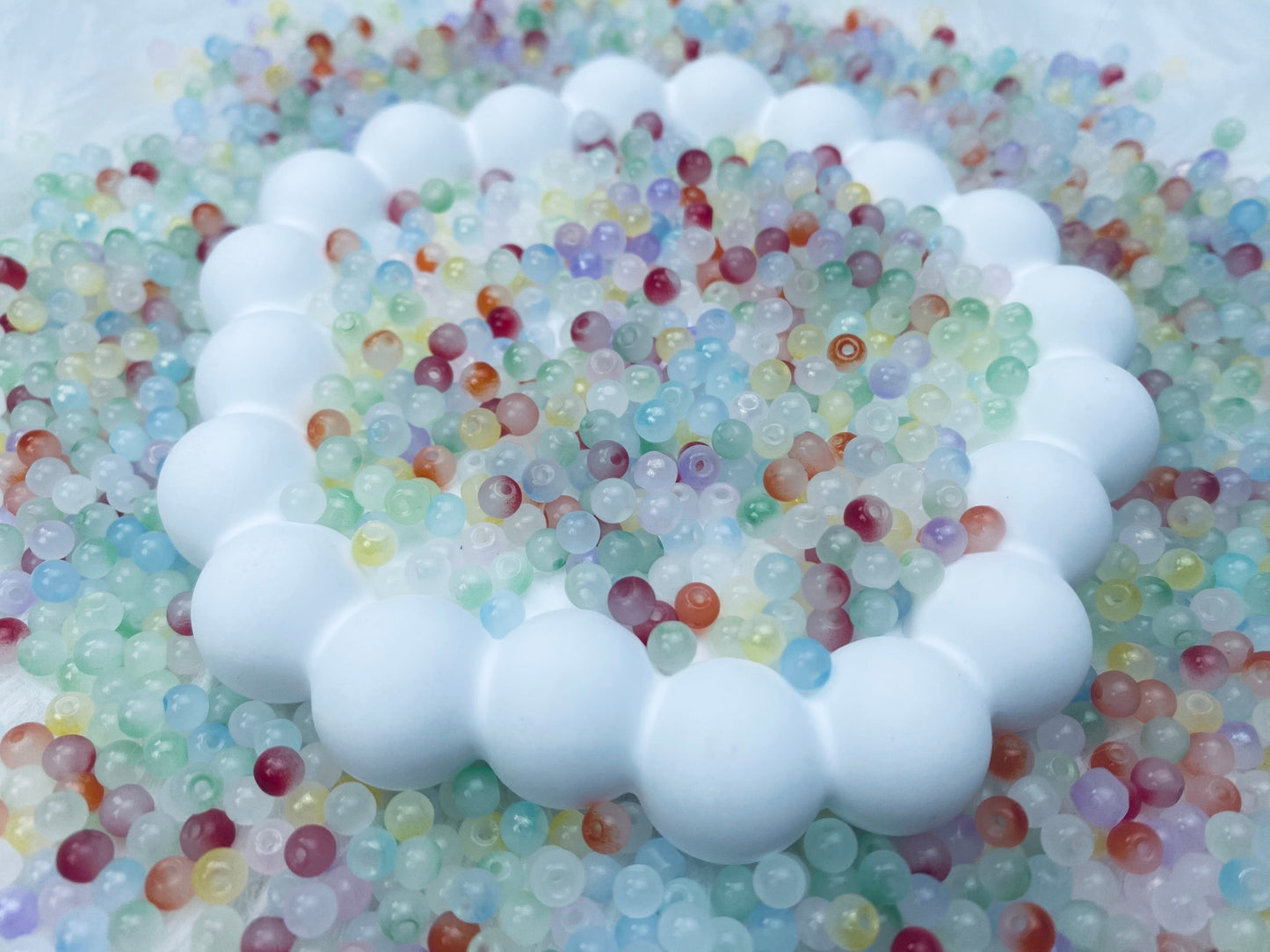 【A016】虹彩幻宝石 高品質ガラスビーズ(4MM)
