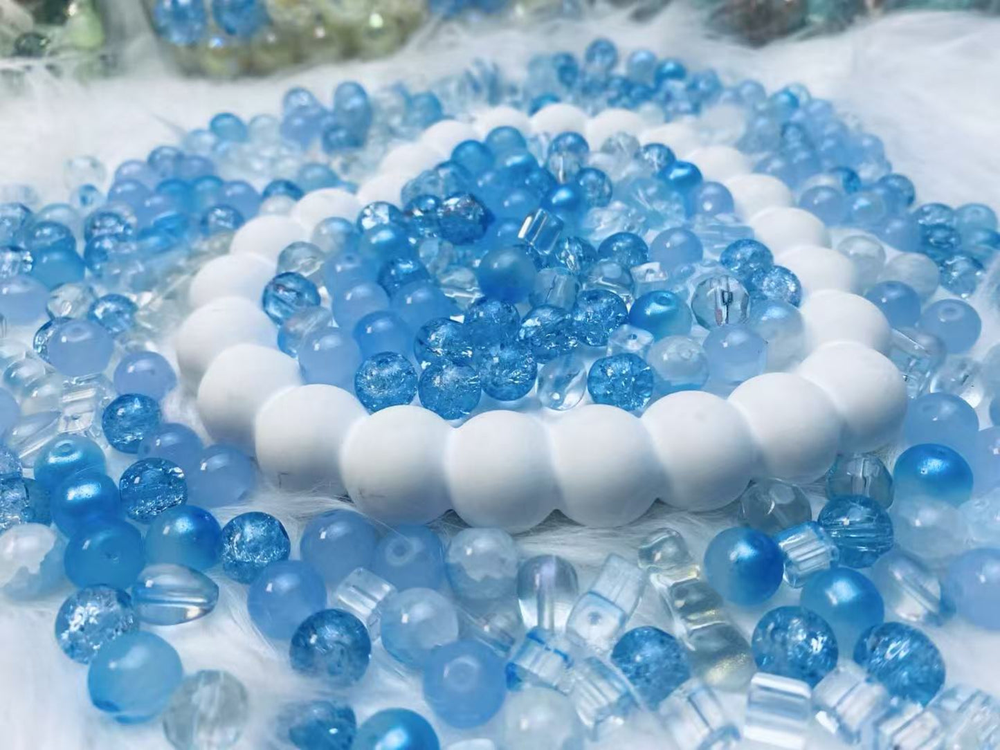 【A001】 氷の魔法箱 高品質ガラスビーズ