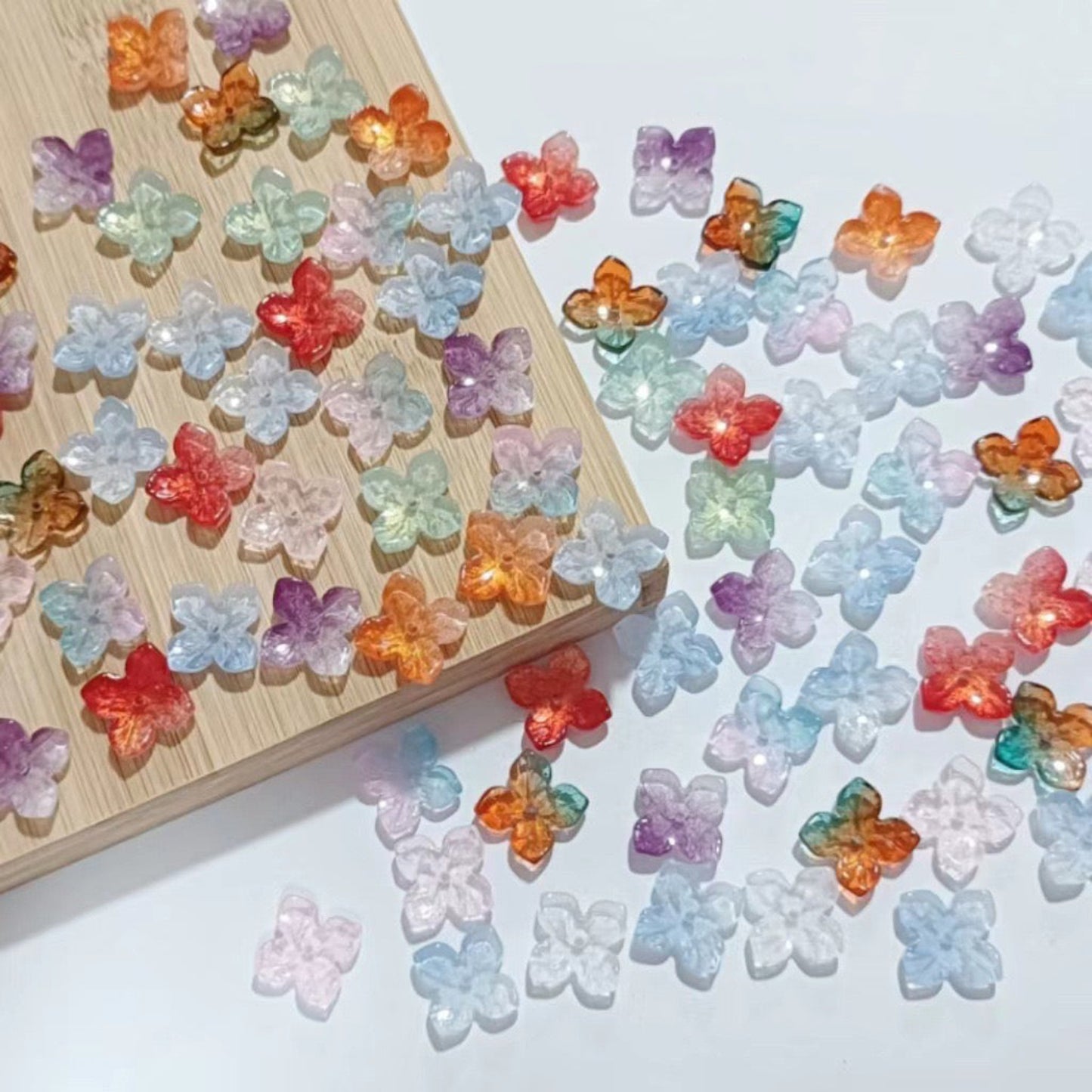 【A036】繽花晶瑩 高品質ガラス花ビーズ
