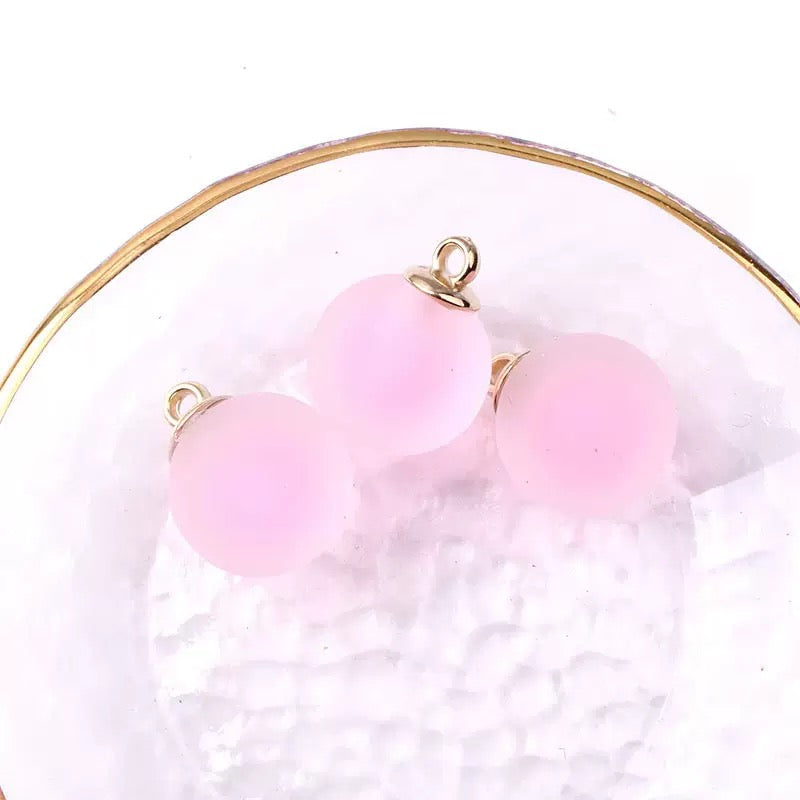 【A032】輝きの宝石箱  高品質カン付アクリルビーズ