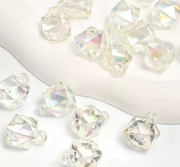 【A032】輝きの宝石箱  高品質カン付アクリルビーズ